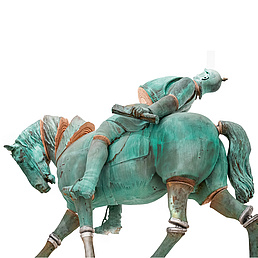 Mosse Lecture zum Thema Staatsstreich im Wintersemester 2025/26 Verkleinerte Version des Bremer Reiterstandbilds von Otto von Bismarck aus Holz, das in einzelne Glieder zerlegt wurde. Das Pferd hat den Kopf gesenkt und Otto v. Bismarck liegt mit dem Rücken auf dem Pferderücken mit Blick nach oben.